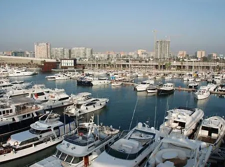Flat Hernandez *